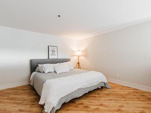 Master bedroom - 605-25 Av. Ernest-Rochette, La Prairie, QC - Indoor Photo Showing Bedroom