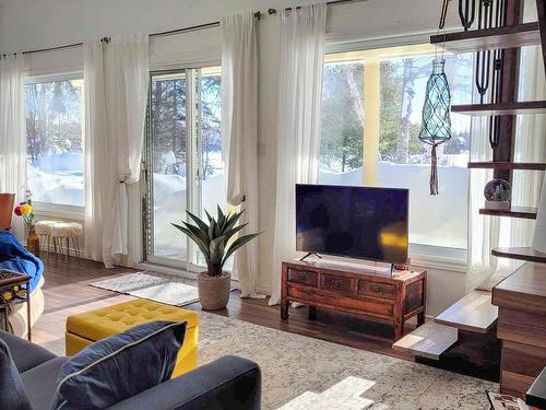 IntÃ©rieur - Chemin 9-923 5E Rang O., L'Ascension-De-Notre-Seigneur, QC - Indoor Photo Showing Living Room