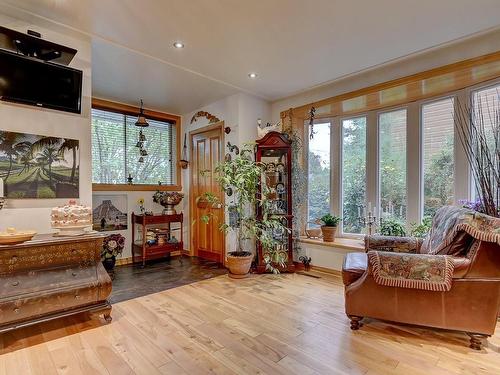 Hall - 153 Rue L'Espérance, Lavaltrie, QC - Indoor Photo Showing Living Room