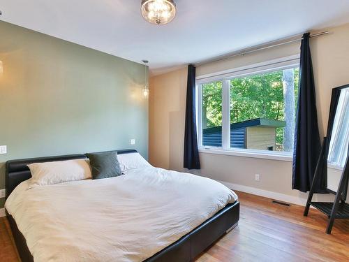 Chambre Ã  coucher principale - 316 Rue Jean-Talon, Saint-Jean-Sur-Richelieu, QC - Indoor Photo Showing Bedroom