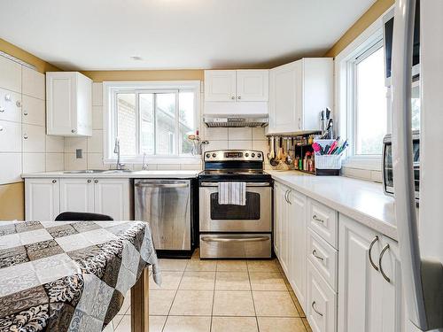 Kitchen - 6070  - 6077 Rue Alexandre, Brossard, QC - Indoor Photo Showing Kitchen