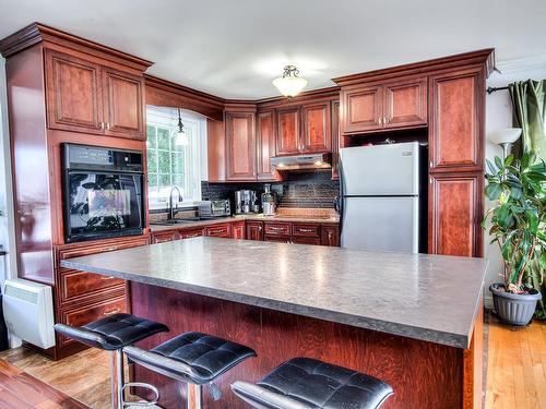 Cuisine - 59 Rue Haineault, Salaberry-De-Valleyfield, QC - Indoor Photo Showing Kitchen