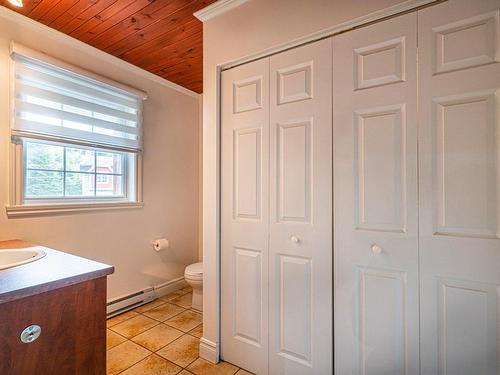 Powder room - 1580 Ch. De L'Avalanche, Saint-Adolphe-D'Howard, QC - Indoor