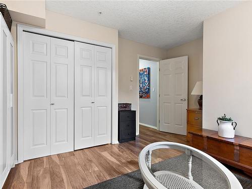 101-1240 Verdier Ave, Central Saanich, BC - Indoor