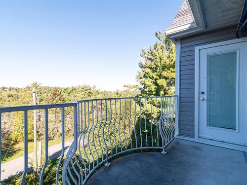 302 471 Lakevview Drive, Kenora, ON - Outdoor With Exterior