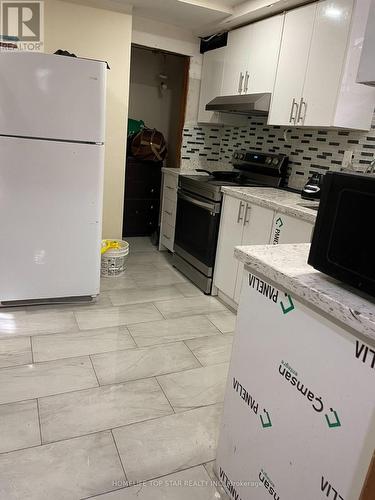 19 Treverton Drive, Toronto, ON - Indoor Photo Showing Kitchen