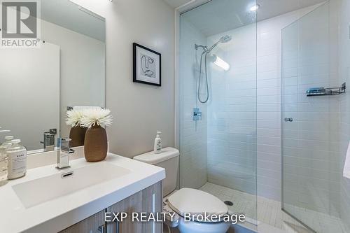 1406 - 2081 Fairview Street, Burlington, ON - Indoor Photo Showing Bathroom