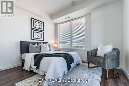 1406 - 2081 Fairview Street, Burlington, ON - Indoor Photo Showing Bedroom