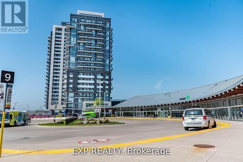 1406 - 2081 Fairview Street, Burlington, ON - Outdoor