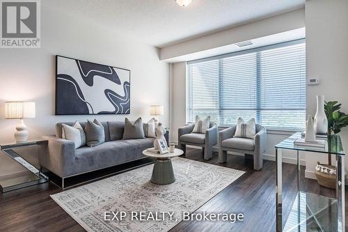 1406 - 2081 Fairview Street, Burlington, ON - Indoor Photo Showing Living Room