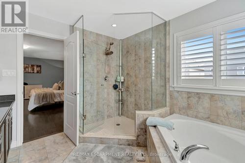 39 Morning Mist Drive, Hamilton, ON - Indoor Photo Showing Bathroom