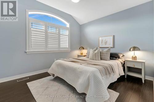 39 Morning Mist Drive, Hamilton, ON - Indoor Photo Showing Bedroom