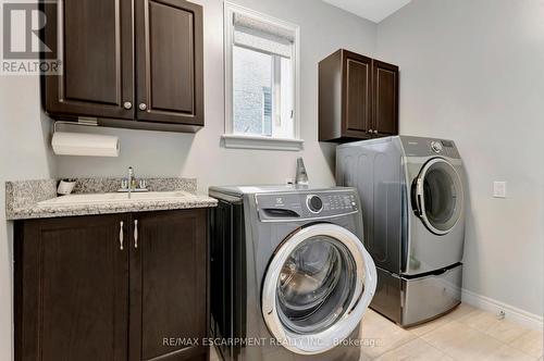 39 Morning Mist Drive, Hamilton, ON - Indoor Photo Showing Laundry Room