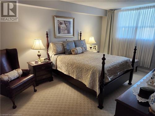 1415 Ghent Avenue Unit# 905, Burlington, ON - Indoor Photo Showing Bedroom