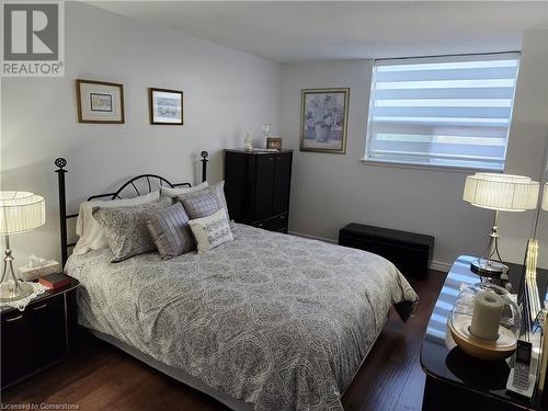 1415 Ghent Avenue Unit# 905, Burlington, ON - Indoor Photo Showing Bedroom