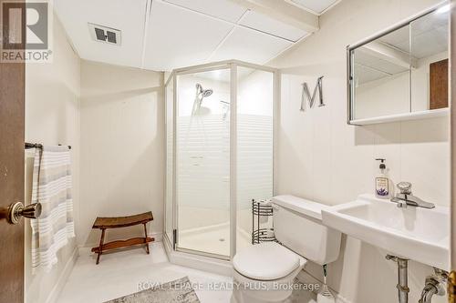 25 Caroline Street, Halton Hills, ON - Indoor Photo Showing Bathroom