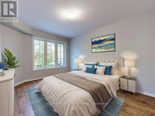 122 - 2441 Greenwich Drive, Oakville, ON - Indoor Photo Showing Bedroom