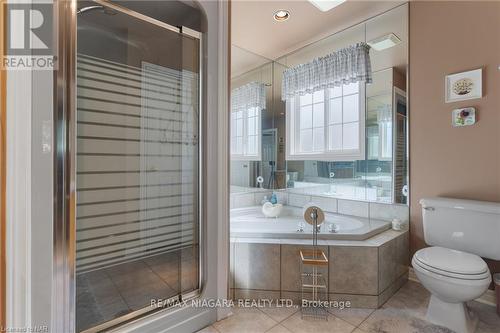 31 Crysler Crescent, Thorold, ON - Indoor Photo Showing Bathroom