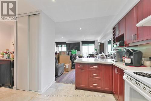 190 - 20 Moonstone Byway, Toronto, ON - Indoor Photo Showing Kitchen