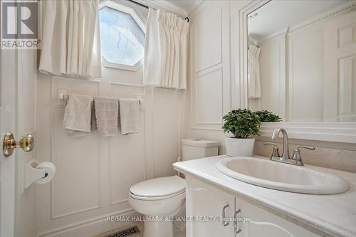 966 Sliver Birch Trail, Mississauga, ON - Indoor Photo Showing Bathroom