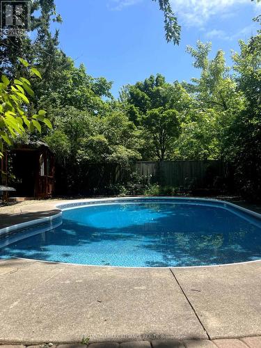 966 Sliver Birch Trail, Mississauga, ON - Outdoor With In Ground Pool With Backyard