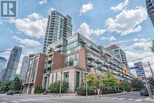 2102 - 112 George Street, Toronto, ON - Outdoor With Facade