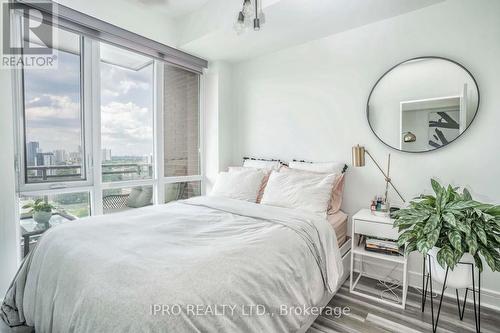 2102 - 112 George Street, Toronto, ON - Indoor Photo Showing Bedroom