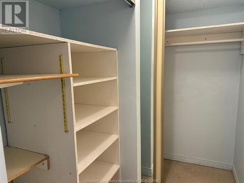 75 Riverside Drive East Unit# 1707, Windsor, ON - Indoor With Storage