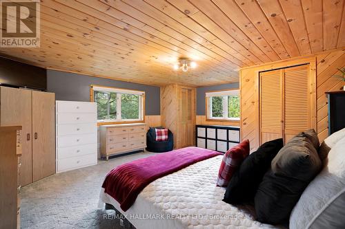 53B Forest Access Road, Parry Sound Remote Area, ON - Indoor Photo Showing Bedroom