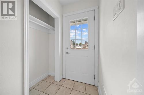 38 Chippewa Avenue, Nepean, ON - Indoor Photo Showing Other Room