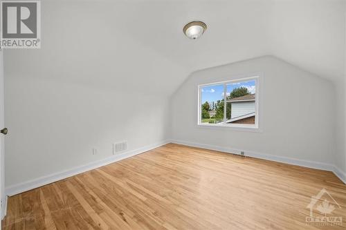 38 Chippewa Avenue, Nepean, ON - Indoor Photo Showing Other Room