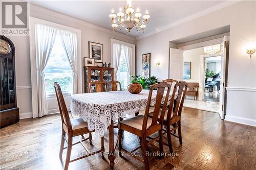 9 Shaldan Lane, Pelham, ON - Indoor Photo Showing Dining Room