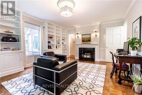 9 Shaldan Lane, Pelham, ON - Indoor With Fireplace