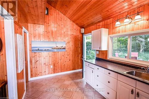 9 Shaldan Lane, Pelham, ON - Indoor Photo Showing Kitchen