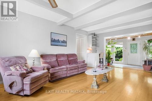 5765 Highway 34 Road, Prescott And Russell, ON - Indoor Photo Showing Living Room