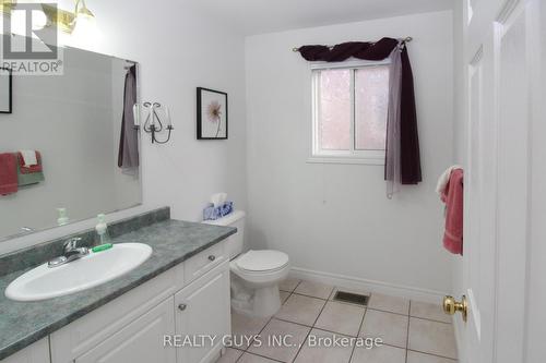 2452 Keitel Drive, Peterborough (Monaghan), ON - Indoor Photo Showing Bathroom