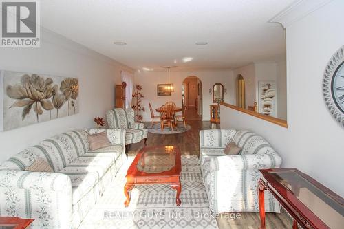 2452 Keitel Drive, Peterborough (Monaghan), ON - Indoor Photo Showing Living Room