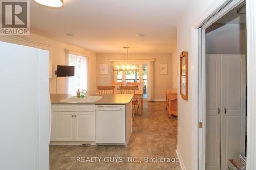 2452 Keitel Drive, Peterborough (Monaghan), ON - Indoor Photo Showing Kitchen