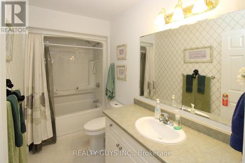 2452 Keitel Drive, Peterborough (Monaghan), ON - Indoor Photo Showing Bathroom