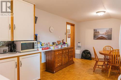 111 Albert St E, Sault Ste. Marie, ON - Indoor Photo Showing Kitchen