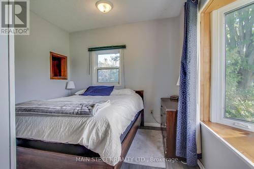 5984 3Rd Line, New Tecumseth, ON - Indoor Photo Showing Bedroom