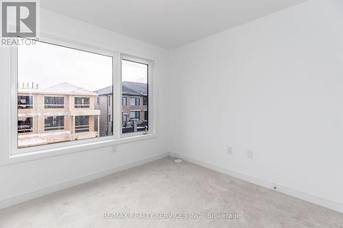 61 Red Maple Lane, Barrie, ON - Indoor Photo Showing Other Room