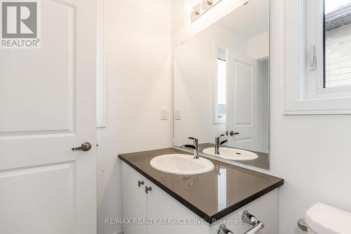 61 Red Maple Lane, Barrie, ON - Indoor Photo Showing Bathroom