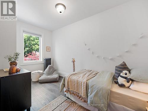 40 Fern Avenue, Toronto, ON - Indoor Photo Showing Bedroom