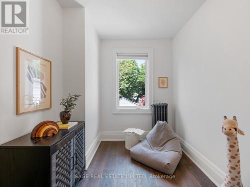 40 Fern Avenue, Toronto, ON - Indoor Photo Showing Other Room