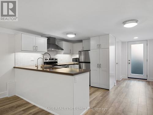 40 Fern Avenue, Toronto, ON - Indoor Photo Showing Kitchen