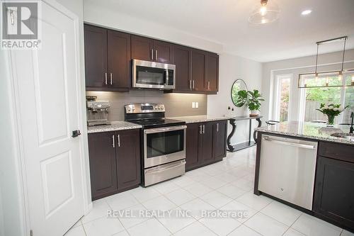 37 Nightingale Drive, Brantford, ON - Indoor Photo Showing Kitchen