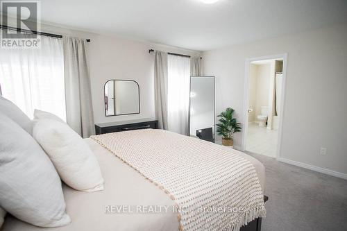 37 Nightingale Drive, Brantford, ON - Indoor Photo Showing Bedroom