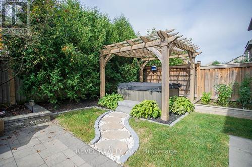 37 Nightingale Drive, Brantford, ON - Outdoor