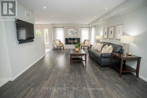 37 Nightingale Drive, Brantford, ON - Indoor Photo Showing Living Room With Fireplace